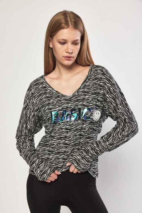 Black And white Zebra Patern Long Sleeve Shirt  BASIC