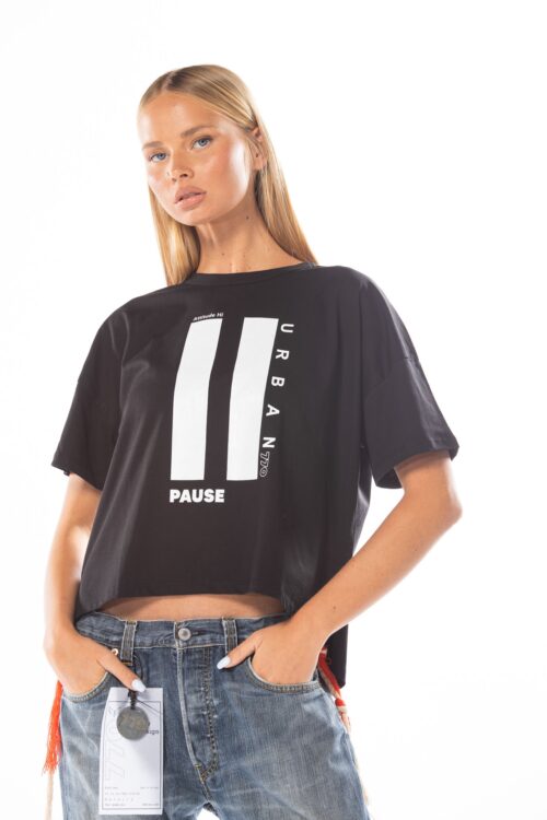 Wide  Designed  T Shirt   PAUSE