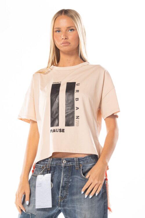 Wide  Designed  T Shirt   PAUSE