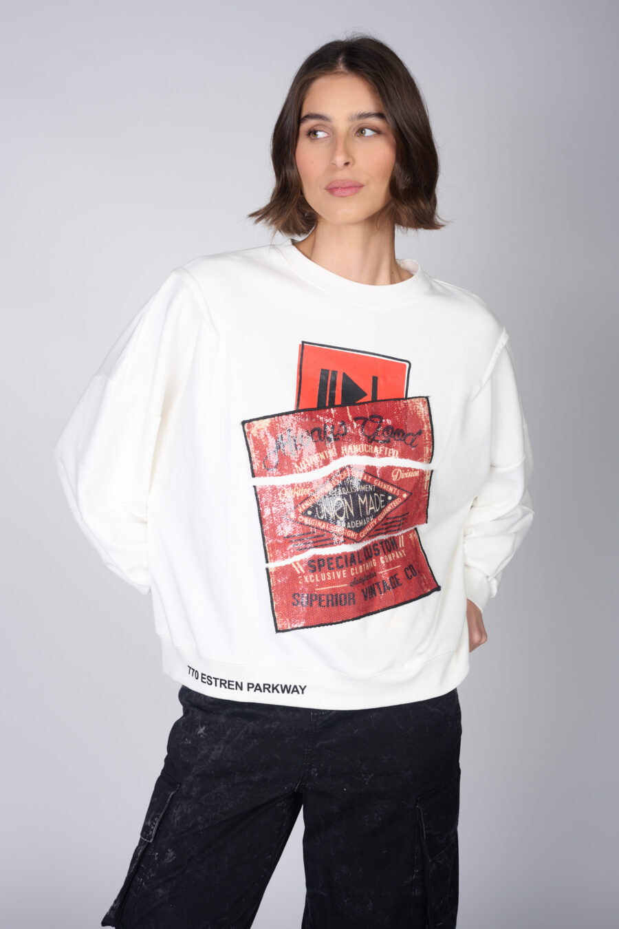 770 LOOKBOOK 6134736