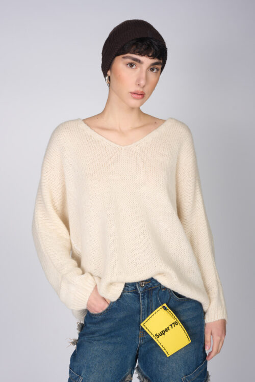 Knit Top V Neckline 770%