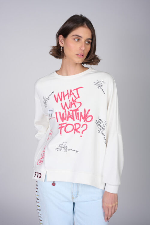 Designed Wide Pullover Top WAITING