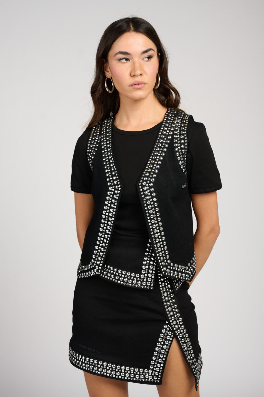 770 LOOKBOOK 8149280
