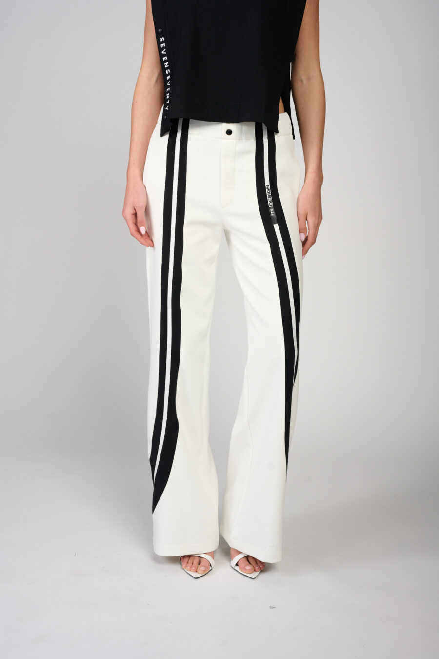 770 LOOKBOOK 9-158041