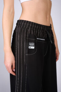 770 LOOKBOOK 9-158556