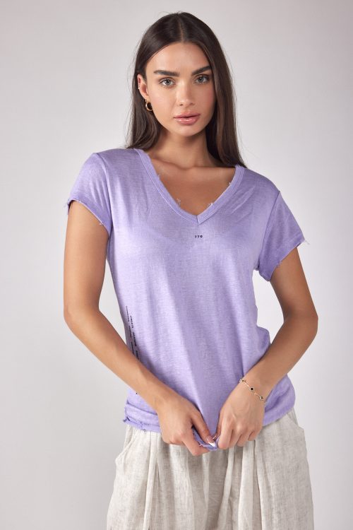 Ripped V-neck T-shirt 770