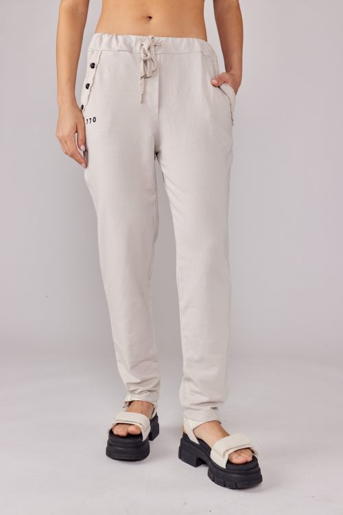 Studded jogger pants 770