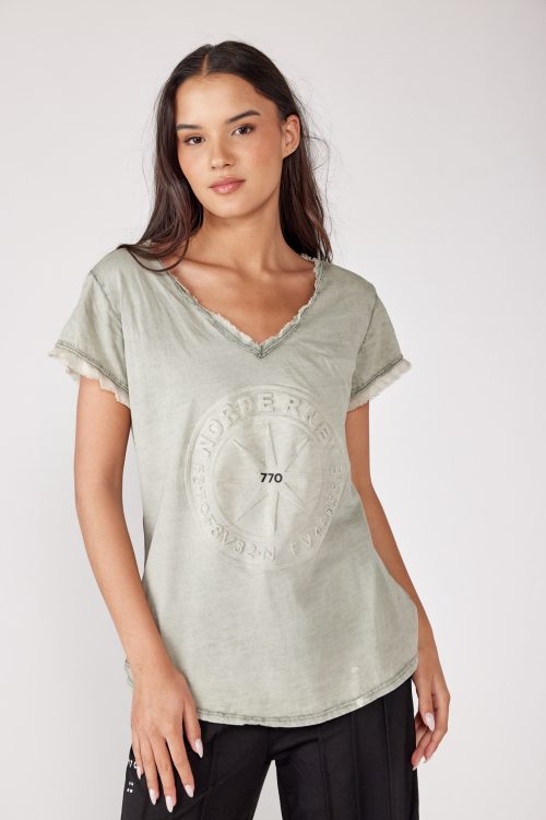 V-neck t-shirt STAR