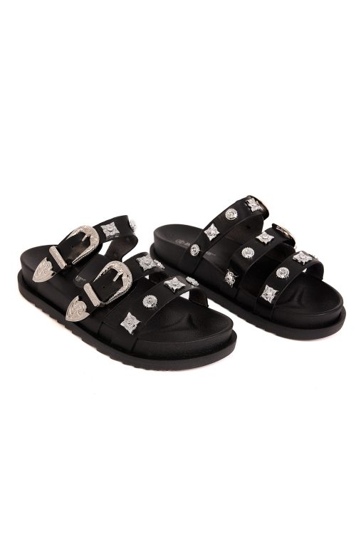 Studded strappy flip flops STYLE