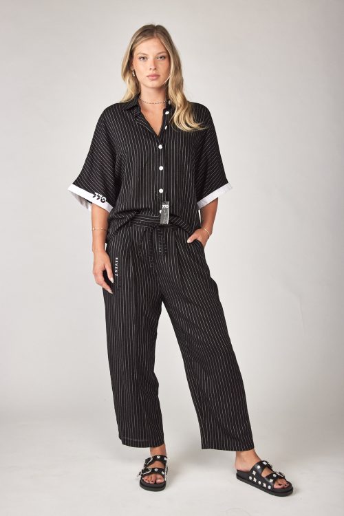 Striped button set 770