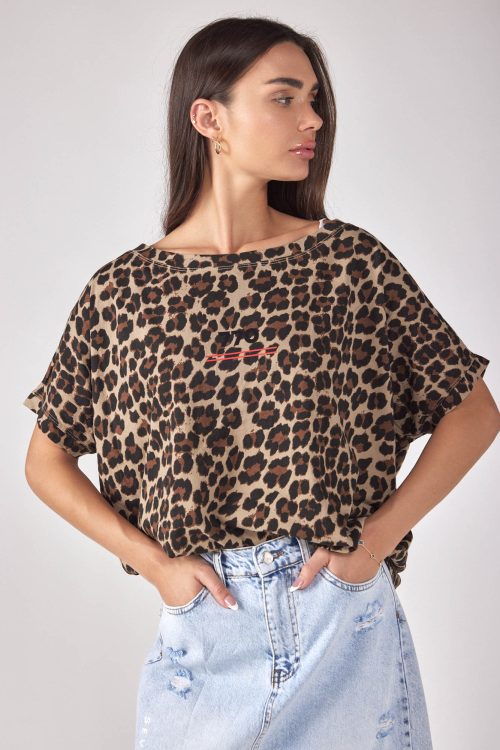 Leopard wide collar T-shirt 770