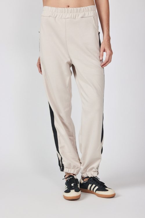 Fleece pants with side stripes 770