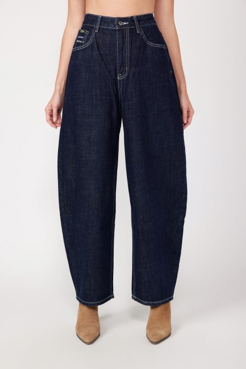 Jeans Pants with stitching details 770