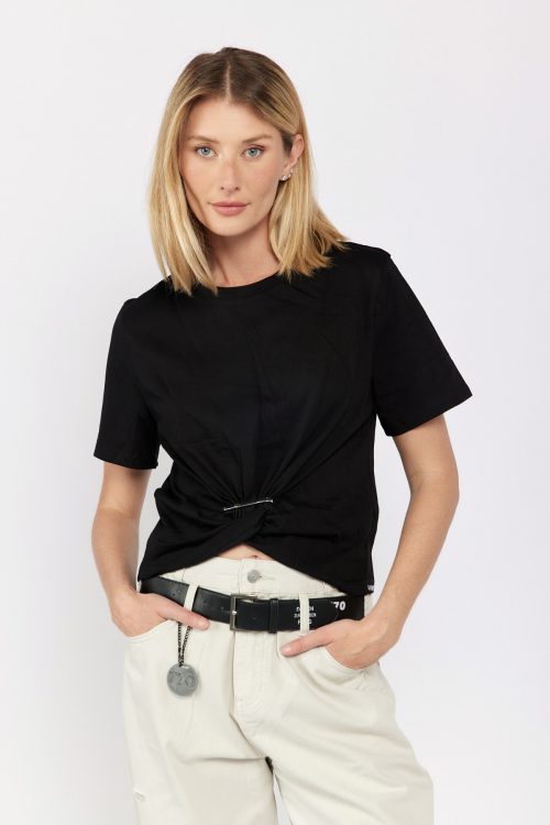 T-Shirt with Buckle Detail – SEVENTY